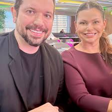 A verdadeira sabedoria não está em saber todas as respostas, mas em ter a  serenidade de ouvir, a coragem de questionar e a humildade de aprender  sempre.