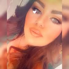 Diana lewis (@Dianaqueenbee1)