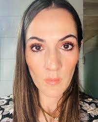 Edith Oregel's Instagram, Twitter & Facebook