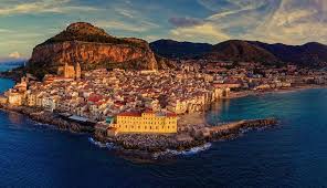 Cefalu e le Isole Eolie