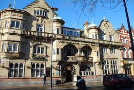 Well that is a beaut as well, a stunning old boozer with history in. File Philharmonic Dining Rooms Jpg Wikipedia