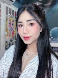 Sen Bui MakeUp Academy added a...