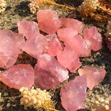 A leading quartz stone manufacturer globally distributed in more than 40 find your perfect vicostone quartz surface. Amazon Com Simurg Raw Rose Quartz Stone 1lb Rose Quartz Rough Crystal Rose Quartz Rocks For Cabbing Tumbling Cutting Lapidary Polishing Reiki Crystal Healing Home Kitchen
