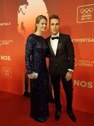 Stream tracks and playlists from daphne schippers on. Nicky Romero Geniet Van Schaarse Knuffelmomentjes Met Dafne Sportgala 2017 Ad Nl