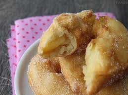 Beignets Aux Pommes Faciles Famoh Blog Culinaire Et Recettes De Cuisine Par Fabienne Recette Beignet Aux Pommes Recettes De Cuisine Beignets