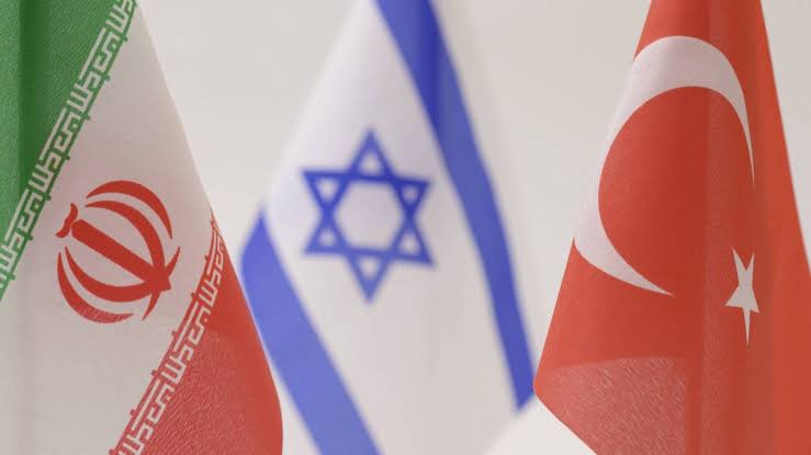 هل ترى تركيا في إسرائيل منافسًا أم شريكًا في صياغة شرق أوسط جديد بعد انحسار  النفوذ الإيراني - True Studies