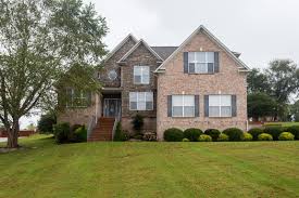 3013 Viewpointe Way Columbia Tn 38401 3 Bed 3 Bath 400 000 Immaculate North Col Estate Homes House Styles Property