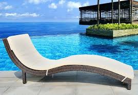 Transat Jardin 43 Idees Pour Un Bain De Soleil Ca Vous Dit Archzine Fr Transat Jardin Bain De Soleil Coussin Bain De Soleil