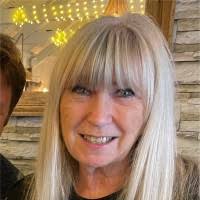 500+ "Sandra Stone" profiles