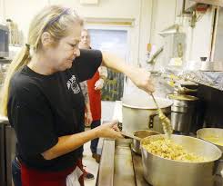 This report was adapted from the video. Volunteers Make Thanksgiving Brighter For Those In Need Local News Starbeacon Com