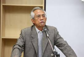 Kadir jasin has suggested that opportunities be given to young leaders to take over in an orderly and planned manner to ensure the continuity of the country's administration. Kepimpinan Umno Telah Tersesat A Kadir Jasin