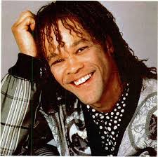 Darryl Lindsey's Instagram, Twitter & Facebook