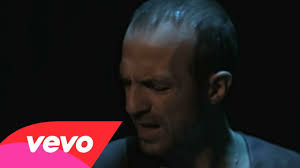 Calogero Un Jour Au Mauvais Endroit Chanson Francophone Chanteurs Francais Chansons Francaises