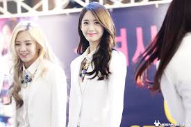 Girls Generation Yoona And Hyoyeon Mr Mr Fansign Yoona Kpop Girls Girl