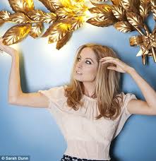 Proud ambassador of plan uk, combat stress and rosie's rainbow fund. Downton Abbey S Joanne Froggatt Is Relishing Her Red Carpet Moment Daily Mail Online