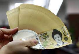 Kurs rupiah hari ini, misalnya, lebih rendah daripada kurs rupiah setahun sayang sekali, tetapi uang 425000 won korea utara anda sudah tidak ada harganya lagi dan tidak bisa ditukarkan dimanapun. Kaki Cuti Bajet 3 Kesalahan Yang Sering Dilakukan Pelancong Malaysia Sewaktu Guna Duit Korea Saya Akan Jadi Kaya Jika Ke Korea Adalah Tanggapan Sesetengah Pihak Yang Tidak Mengetahui Nilai Duit Matawang