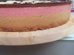 Bavarois Fruits Rouges Chocolat Sur Son Lit Croustillant Par Kity02 Une Recette De Fan A Retrouver Dans La Categorie Patisseries Sucrees Sur Www Espace Recettes Fr De Thermomix Sup Sup