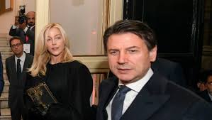 Olivia, on the other hand, is an established entrepreneur: Conte Indagato Per L Uso Della Scorta Da Parte Di Olivia Paladino La Repubblica