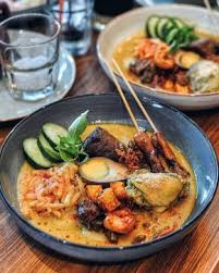 Lontong cap gomeh adalah masakan adaptasi peranakan tionghoa indonesia terhadap masakan resep lontong cap gomeh paling enak, ini resepnya! Lontong Cap Gomeh Taken At Sate Senayan South Jakarta Resep Instagram