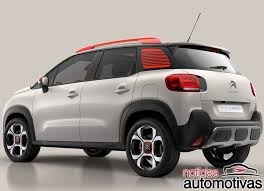 İşlevsel olan c3 aircross suv'da çeşitli eşya saklama gözleri bulunuyor. Longe Do Brasil Citroen C3 Aircross 2018 Chega Ao Mercado Colombiano Assobrav