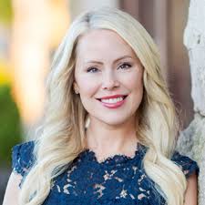 Amanda Whisnant's Instagram, Twitter & Facebook