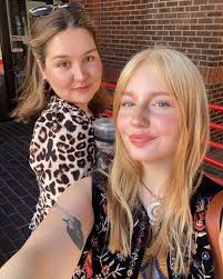 ella daniel (@ella.danielll) • Instagram photos and videos