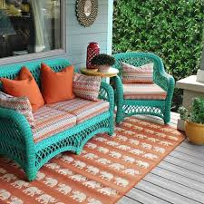 No Sew Patio Cushions And Pillows Free Tutorial With Pictures On How To Make A Pillow Cushion Patio Cushions Outdoor Diy Patio Cushions Diy Outdoor Cushions