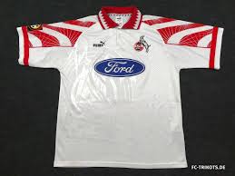 Torwart marvin schwäbe, 2018 im trikot von dynamo dresden, beim abschlag. 1 Fc Koln 1996 97 Home Kit
