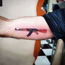 Ak47 Tattoo Kalasnikow Keles 4 1 Tattoo Dovme Dovme Modelleri Tattoo