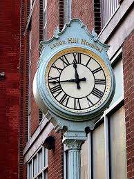 Lenox Hill Hospital Clock 100 East 77th Street Between Park And Lexington Avenues New York City Lenox Hill New York City Lexington Avenue