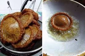 Bila dah siap semua, goreng je sekejap lepas lebih kurang 1/3 masak, lepas tu baca di link baru : Resepi Cucur Jawa Sukatan Cawan