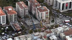 Saat 14.51'de ege denizi'nde, i̇zmir'in seferihisar ilçesinin 17 kilometre açığında 6,9 büyüklüğünde deprem kaydedildi. Izmir De Deprem Sonrasi Kiralik Ev Kalmadi Kiralar Yuzde 25 Artti