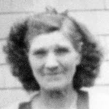 Ida Stover's Instagram, Twitter & Facebook