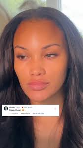 Valentina King (valentinaking_)