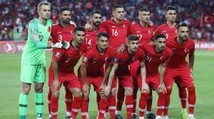 Milliler, toplantının ardından son çalışmasını gerçekleştirecek. Turkiye Milli Takim In Havaalaninda Maruz Kaldigi Muamele Nedeniyle Izlanda Ya Nota Verdi Pusula Swiss