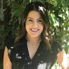 Agnes Vallejos's Instagram, Twitter & Facebook