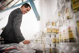 Guaidó entregó el primer cargamento de la ayuda humanitaria #12Feb ...