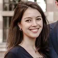 Alice Renaud's Instagram, Twitter & Facebook