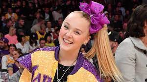 Jojo siwa is an american dancer, singer, actress, youtuber, and social media personality. Jojo Siwa Youtube Star Never Been This Happy After Coming Out Bbc News