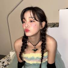 Stream KIM SEJEONG(김세정)