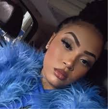 Danielle Blakemore's Instagram, Twitter & Facebook