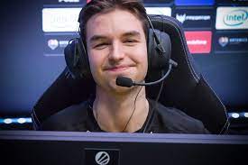 Nicolai device reedtz was born on september 8, 1995 and is currently playing for ninjas in pyjamas as an awper. Nip Signs Dev1ce On Three Years Contract Talkesport