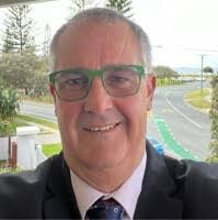 Wendy Hackett's Instagram, Twitter & Facebook