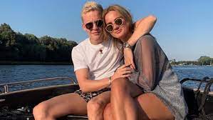 Donny van de beek overview. Estelle Bergkamp De Vriendin Van Donny Van De Beek Spelersvrouw Nl