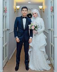 We support all android devices such as samsung, google, huawei, sony, vivo, motorola. 23 Inspirasi Gaun Pengantin Muslimah Yang Modern Updated 2021 Bukareview