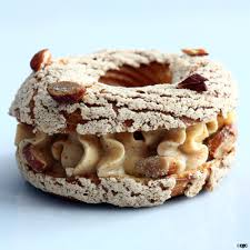 בייקרי 365 פריז ברסט של סדריק גרולה שקדים Dessert Recipes Mini Cakes Cake Recepies