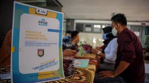 Daftar ulang ke sekolah : Syarat Usia Ppdb Dki Dianggap Tidak Adil Untuk Murid Akselerasi Metro Tempo Co