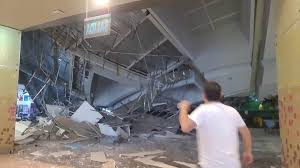 Techo del Real Plaza Trujillo colapsa y deja más de 10 fallecidos