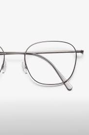 Online einen termin vereinbaren, zu hause schon einmal ihre sehkraft testen oder die funktionsweise von gleitsichtgläsern oder unterschiedlichem glasdicken schon einmal vor dem besuch interaktiv. Metall Brillen Aus Titan Edelstahl Online Kaufen Viu Eyewear