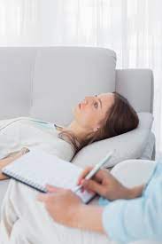 Selbst medizinstudenten dachten häufig, dass schizophrene in einen guten und einen bösen charakter aufgespalten seien.2. Schizophrenie Paranoide Ces Delires A Prendre Au Serieux Actualites Sante Schizophrenie Paranoide Ces Delires A Prendre Au Serieux